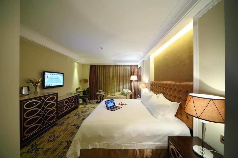 King Century Hotel Csungsan Kültér fotó