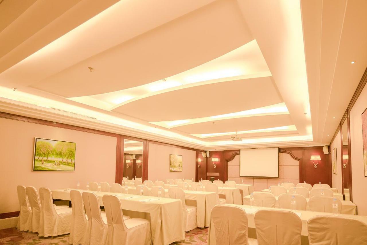 King Century Hotel Csungsan Kültér fotó