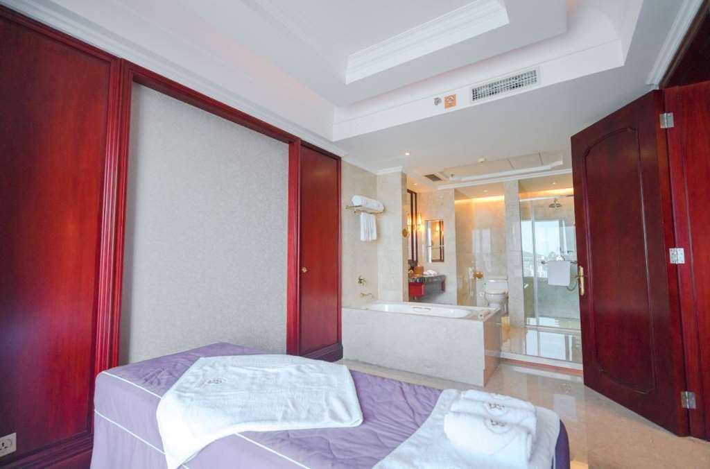 King Century Hotel Csungsan Szoba fotó