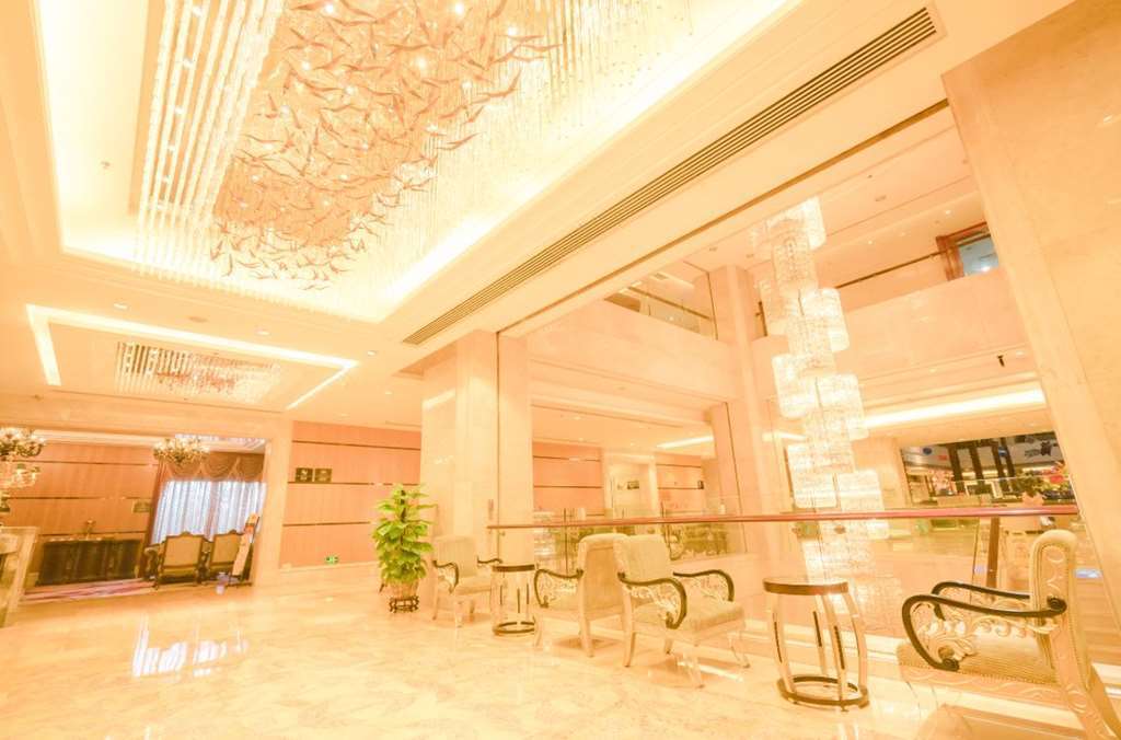 King Century Hotel Csungsan Beltér fotó